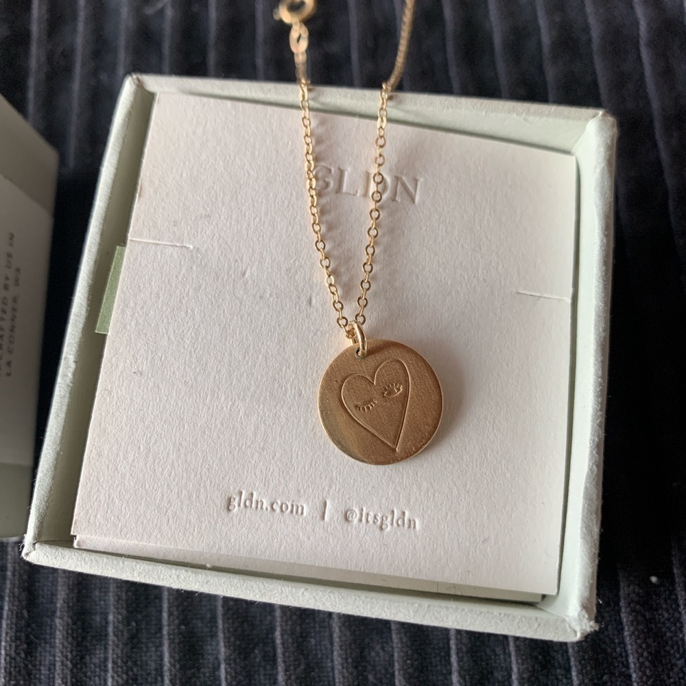GLDN cheeky heart necklace